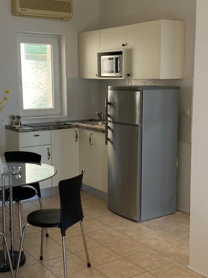 Villa Leo Beach Apartment Podgora Exterior foto